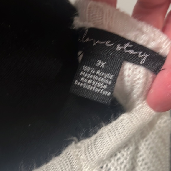 Sweater White with Fringes - size 3x - Picture 4 of 5